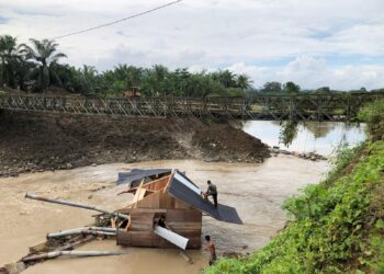 Banjir Terjang Aceh Utara, Arus Deras Robohkan Rumah Mesin Pompa di Bendungan Kreung Pasee, Pembangunan Pengalih Sungai Gagal