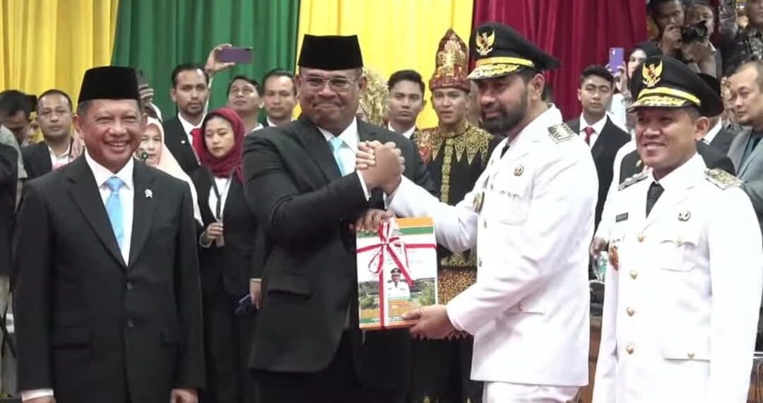 Sejarah Baru bagi Aceh: Panglima GAM Muzakir Manaf Dilantik Sebagai Gubernur Aceh