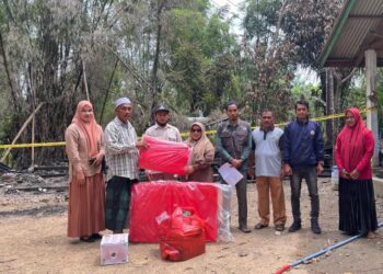 Pj Bupati Aceh Timur, Amrullah M Ridha Salurkan Bantuan