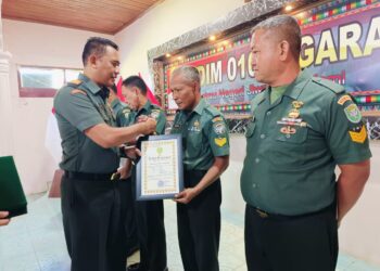 Kodim 0108/Agara Gelar Acara Tradisi Pelepasan Enam Anggota Purna Tugas