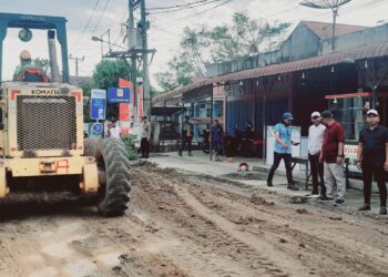 Respon Cepat Keluhan Masyarakat, Bupati Aceh Utara Ayahwa Perintahkan Bawahan Benahi Jalan Kota Panton Labu