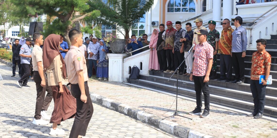 Wakil Bupati Aceh Utara Tarmizi Panyang Lepas 35 Calon Paskibraka, Tiga Siap Harumkan Daerah di Tingkat Provinsi