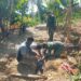 Anggota Satgas TMMD Reg 125 Kodim 0108/Agara Bersama Warga Masyarakat Melaksanakan Pemasangan Pipa Air Bersih