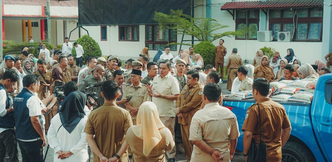 Bupati Aceh Tenggara Bagikan Beras Murah Kepada ASN
