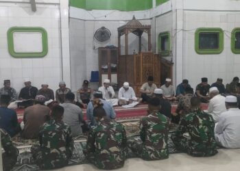 Anggota Satgas Bersama Warga Masyarakat Gelar Doa Bersama untuk Sukseskan TMMD Reguler Ke 125 Kodim 0108/Agara