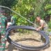 Anggota Satgas TMMD Req ke 125 Kodim 0108/Agara Terus Kebut Pemasangan Pipanisasi
