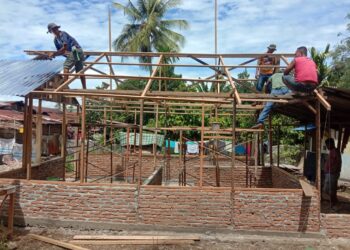 Kerja Cepat Bahu Membahu Bangun Anggota Satgas TMMD Rehap RTLH Telah Mencapai 50 Persen