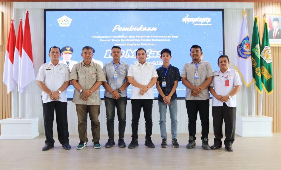 Buka Diklat Keterampilan Kerja, Wali Kota Lhokseumawe Tegaskan Komitmen Serap Tenaga Kerja Lokal