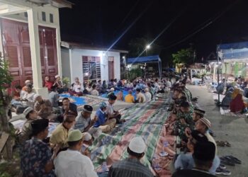 Anggota Satgas TMMD Reg ke-125 Kodim 0108/Agara Melaksanakan Takziah ke Rumah Warga yang Meninggal Dunia