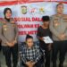 Hari Jadi Polwan ke-77 Wakapolres Metro Bekasi Serahkan Kursi Roda untuk Rohati, Penyandang Disabilitas di Tarumajaya