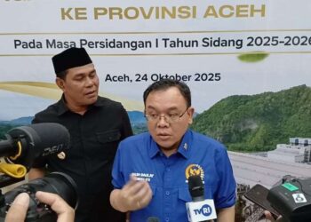DPR Heran, Semen Andalas Justru Murah di Medan