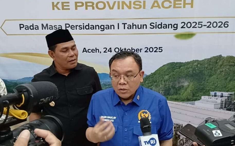 DPR Heran, Semen Andalas Justru Murah di Medan