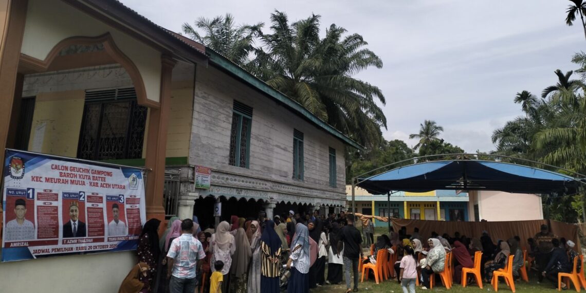 Warga Antusias, Pemilihan Geuchik Gampong Baroh Kuta Batee Sedang Berlangsung