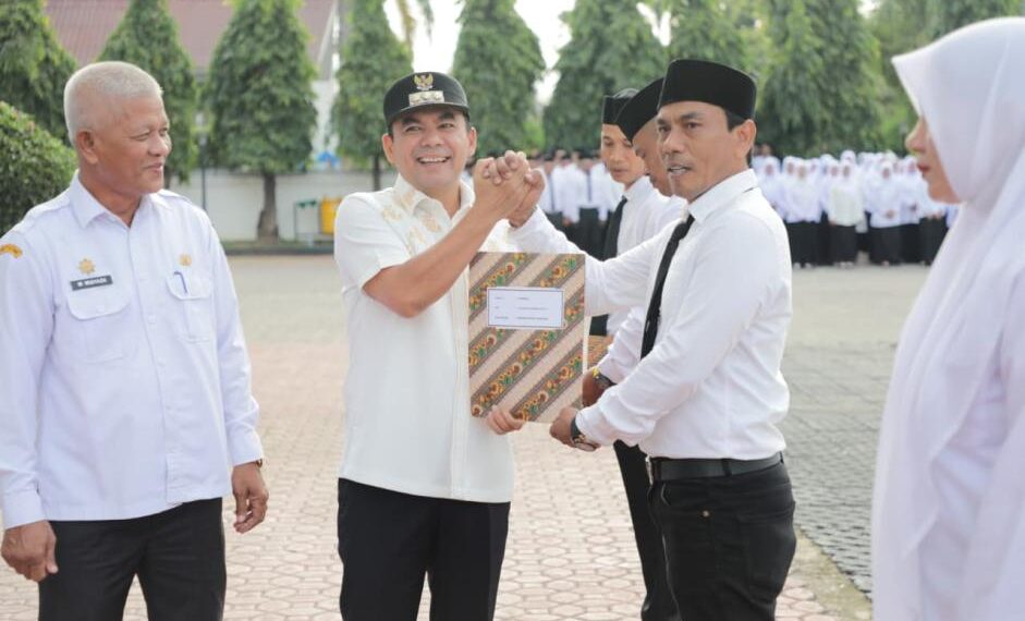 Sebanyak 965 PPPK Tahap II Resmi Diangkat, Wali Kota Lhokseumawe Tegaskan Komitmen Penataan ASN