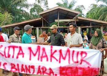 Masyarakat Blang Ara Salurkan Bantuan untuk Korban Banjir di Langkahan