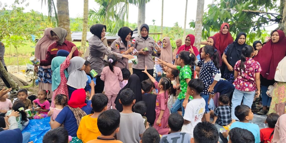 Pulihkan Trauma Pascabanjir, Tim SDM Polres Lhokseumawe Gelar Trauma Healing untuk Anak-anak di Riseh Teungoh
