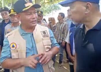 Bupati Aceh Utara Dampingi Zulkifli Hasan Tinjau Korban Banjir di Kecamatan Lapang
