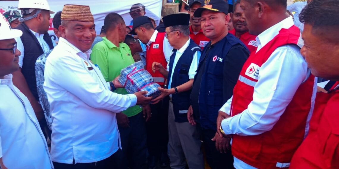 Jusuf Kalla Tinjau Korban Banjir dan Longsor di Aceh Utara, Bupati Ayahwa Dampingi Langsung