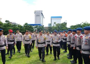 Misi Kemanusiaan Akhir Tahun: Wakapolri Lepas Ribuan Personel Brimob, dan Kirim Bantuan 7.598 Ton Logistik Bencana Sumatera