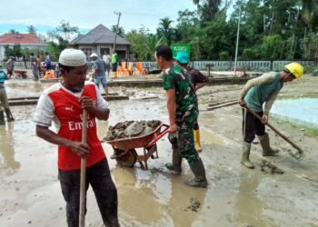 Menembus Lumpur dan Reruntuhan, Dandim 0103 Aceh Utara Pastikan Warga Terlayani Pasca Bencana