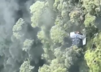 Tim SAR Gabungan Temukan Serpihan Pesawat ATR 42-500 di Puncak Gunung Bulusaraung
