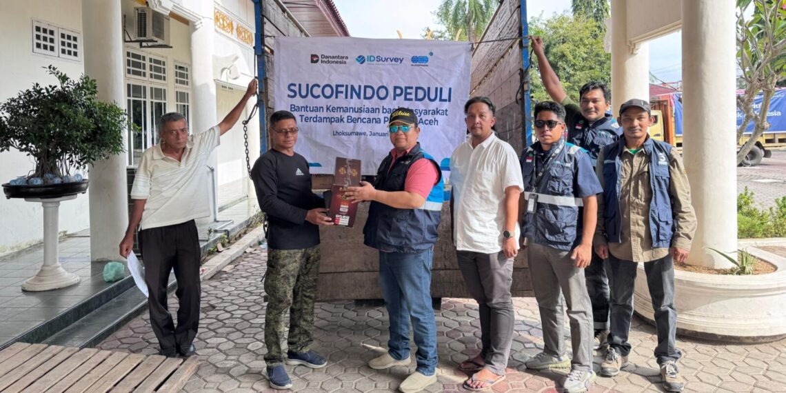 SUCOFINDO Salurkan Bantuan Kemanusiaan untuk Korban Banjir dan Longsor di Aceh