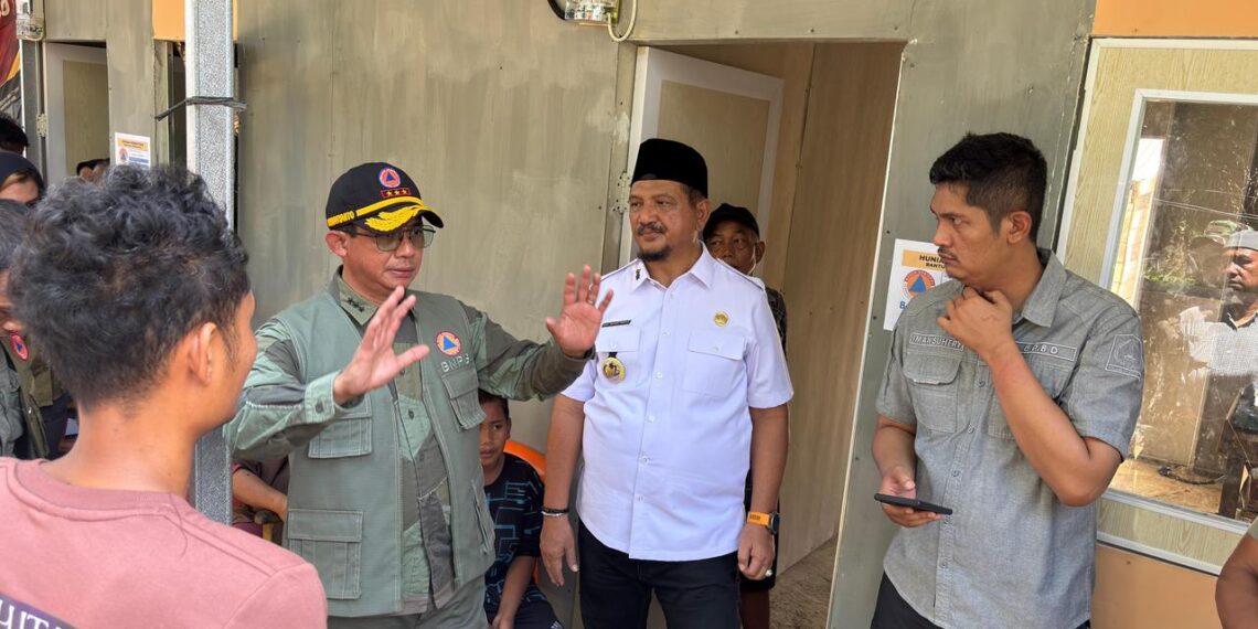 Badan Nasional Penanggulangan Bencana Pastikan Dana Rumah Rusak Langsung ke Rekening Warga, Kepala BNPB Tinjau Huntara Aceh Tamiang