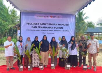 PGE Luncurkan Bank Sampah dan Tanam Pohon Produktif di Nibong Baroh