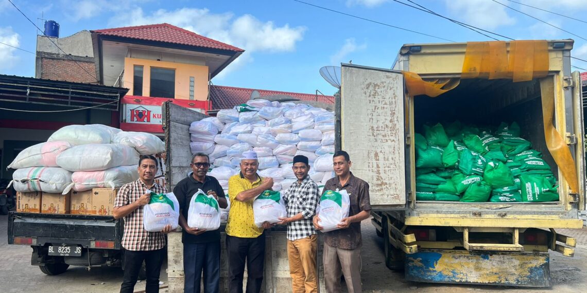Ribuan Paket Bansos Digelontorkan ke Aceh Utara, Azhari Cage Turun Tangan Bantu Warga Terdampak Pasca Bencana