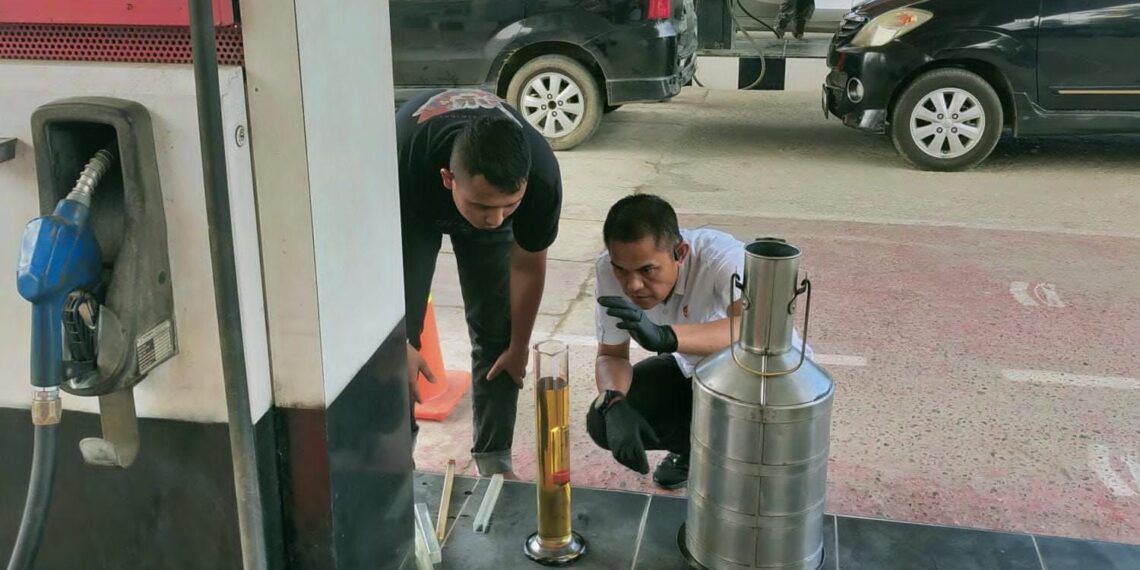Satreskrim Polres Lhokseumawe Sidak SPBU, Pastikan Kualitas dan Takaran BBM Bersubsidi Sesuai Standar
