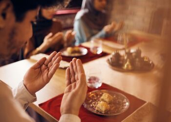 Rahasia Berbuka Puasa Ala Sunnah: Ibadah Maksimal, Tubuh Tetap Bugar