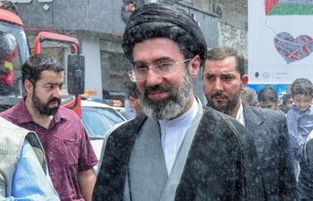 Pemimpin Tertinggi Baru Iran Mojtaba Khamenei Lolos dari Serangan Mematikan