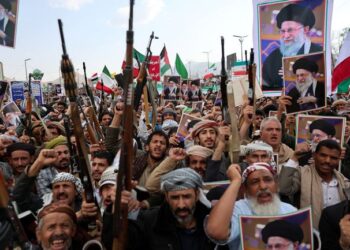 Demonstrasi Besar di Yaman Tolak Serangan Militer AS-Israel dan Menghormati Ayatollah Khamenei