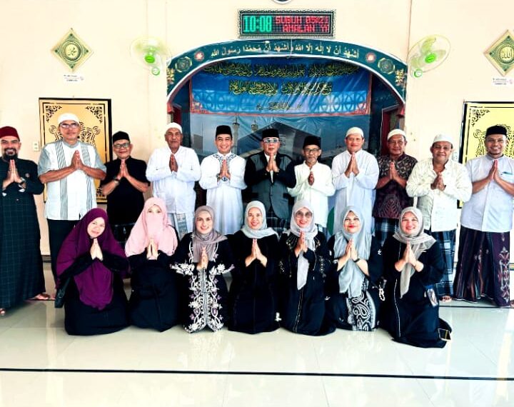 Camat Dewantara Rayakan Idul Fitri 1447 H Bersama Warga Komplek BTN AAF Paloh Lada