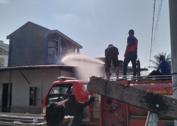 Korsleting Listrik Picu Kebakaran Rumah di Banda Sakti, Kerugian Capai Rp250 Juta