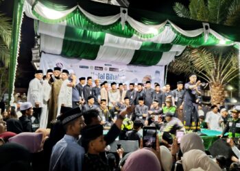Momen Syahdu di Krueng Geukueh, Ribuan Hati Bertaut dalam Silaturahmi dan Siraman Rohani