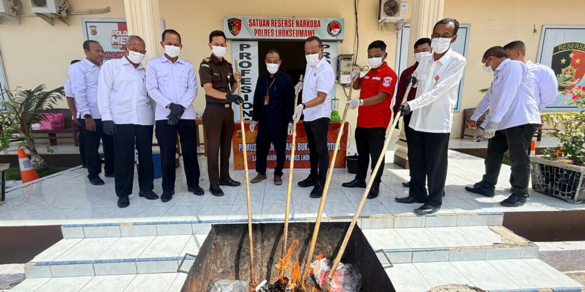 Sat Resnarkoba Polres Lhokseumawe Musnahkan 1,4 Kilogram Sabu dan Puluhan Gram Ganja