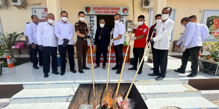 Sat Resnarkoba Polres Lhokseumawe Musnahkan 1,4 Kilogram Sabu dan Puluhan Gram Ganja