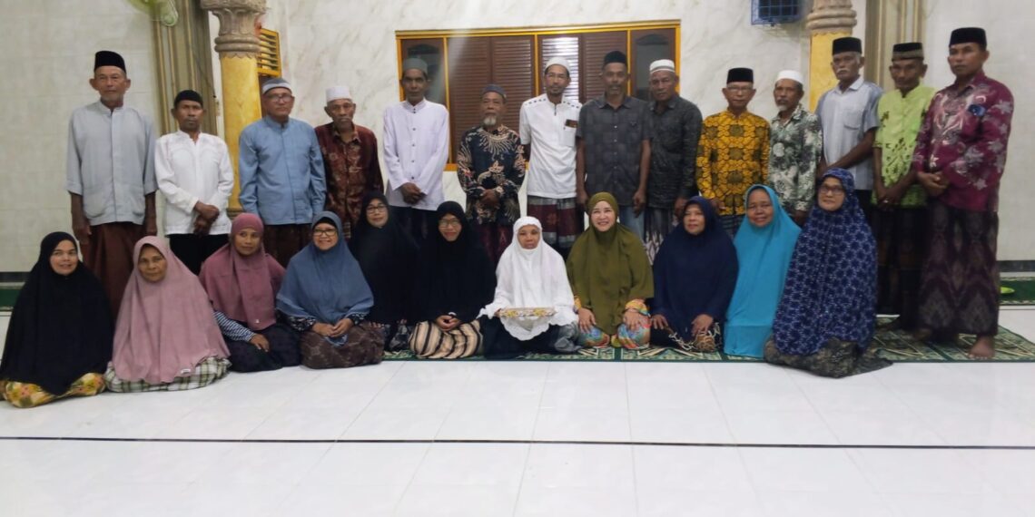 Suasana Khidmat Pelepasan Calon Jemaah Haji di Meunasah Bangka Jaya