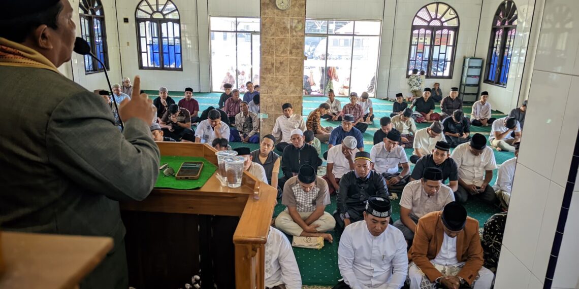 Kapolres Lhokseumawe Sholat Idul Adha Bersama Warga di Masjid Babuttaqwa