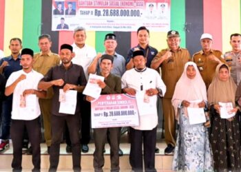 Bupati Aceh Utara Ayahwa Salurkan Bantuan Ekonomi Rp 28,6 Miliar ke Warga di 3 Kecamatan