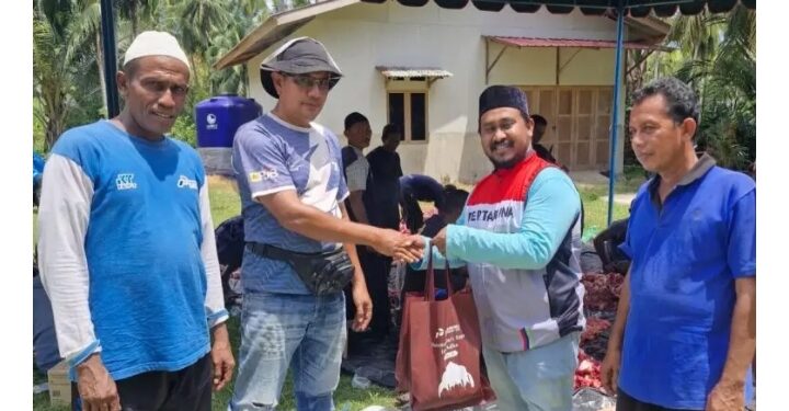 Idul Adha 1447 H: Perta Arun Gas Salurkan Daging Qurban ke Masyarakat di 13 Desa Lingkungan Perusahaan