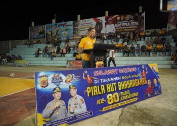 Kapolres Lhokseumawe Buka Turnamen Bola Voli HUT Bhayangkara ke-80, Arister VC PLN Menang 3-1 di Laga Perdana