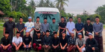 Kelas 1 E Dayah Jamiah Al-Aziziyah Bertolak ke Kuta Cane untuk Takziyah, Wujud Nyata Ukhuwah dan Kepedulian Dayah