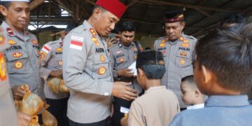 HUT Bhayangkara ke-80, Kapolres Lhokseumawe Beri Santunan ke Anak Yatim
