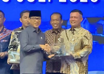 Bupati Aceh Utara Terima Bantuan Ekskavator dari KKP untuk Pulihkan Infrastruktur Perikanan