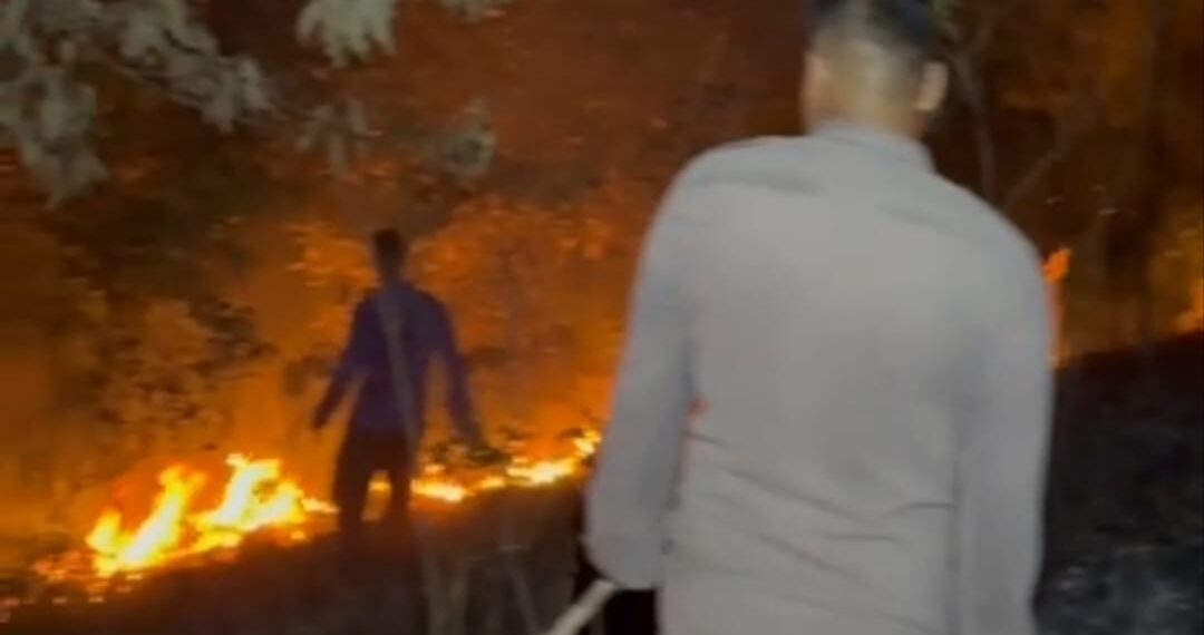 Kebakaran Lahan Kembali Terjadi, Polsek Muara Dua Imbau Warga Tidak Membakar Sampah Sembarangan Saat Musim Kemarau