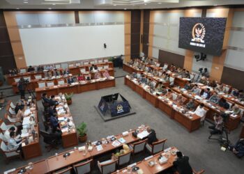 Kemenhaj Minta Persetujuan DPR Cairkan Uang Muka Rp4 Triliun untuk Haji 2027