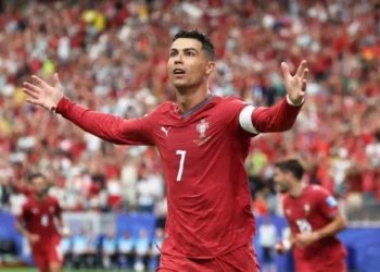 Di Balik Lapangan Hijau: Menelusuri Nilai-Nilai Positif dari Sosok Cristiano Ronaldo