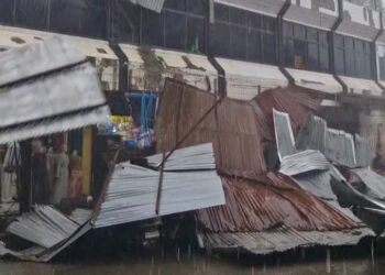 Cuaca Ekstrem Terjang Aceh Utara, Atap Bangunan di Keude Geudong Ambruk